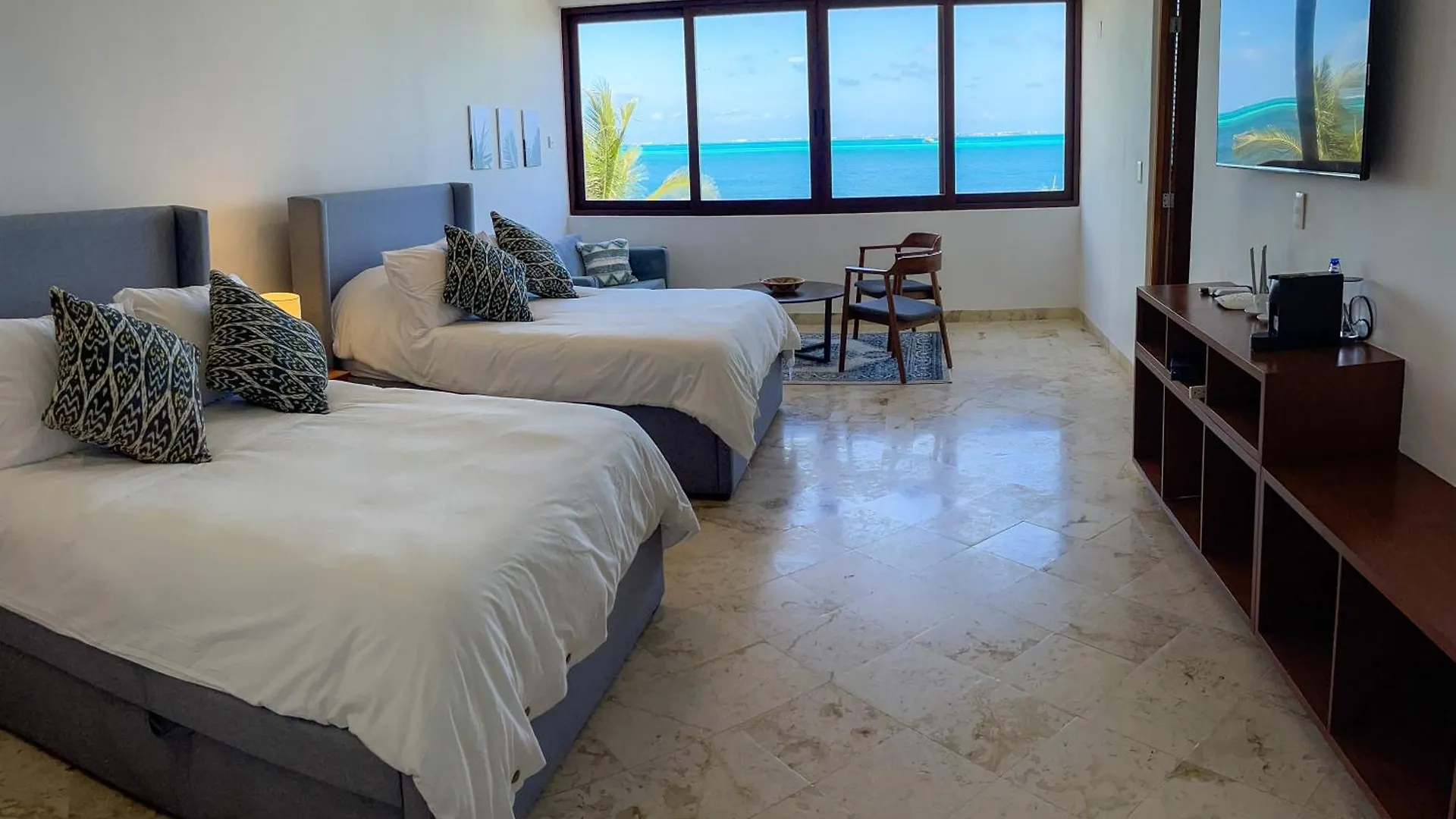 Luxury Beachfront Hotel Zone Villa With Private Pool By Solmar Rentals Cancun 0*,  Mexico