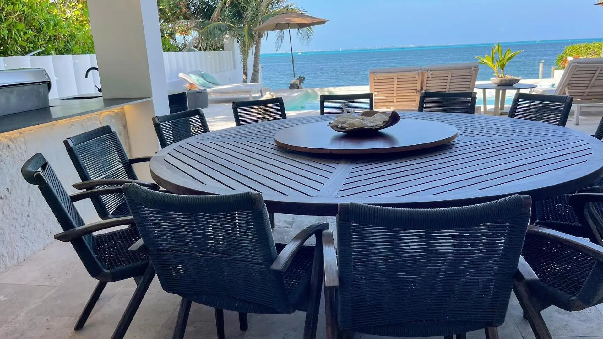 Luxury Beachfront Hotel Zone Villa With Private Pool By Solmar Rentals Cancun 0*,  Mexico